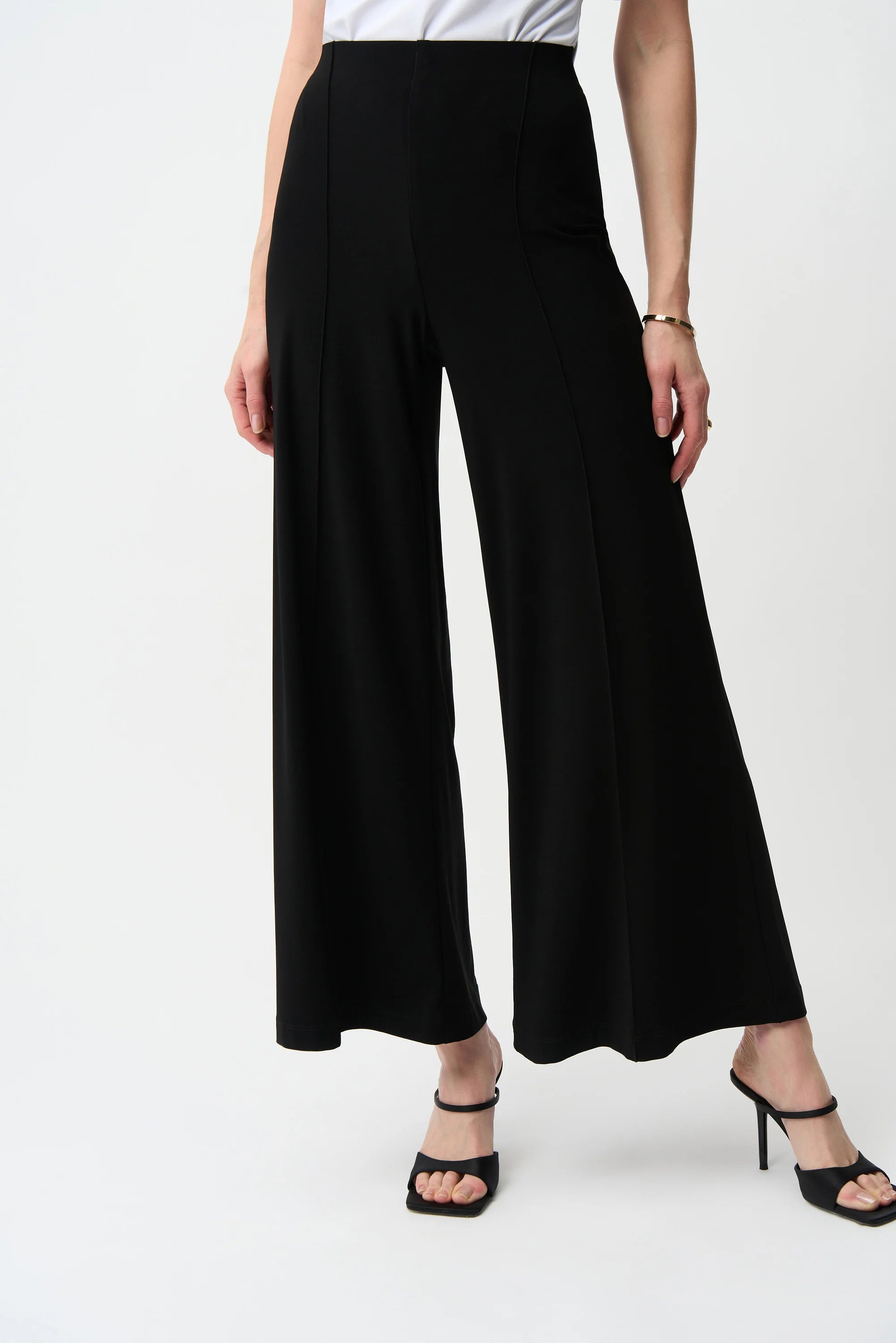 Classic Pull-On Wide Leg Pants