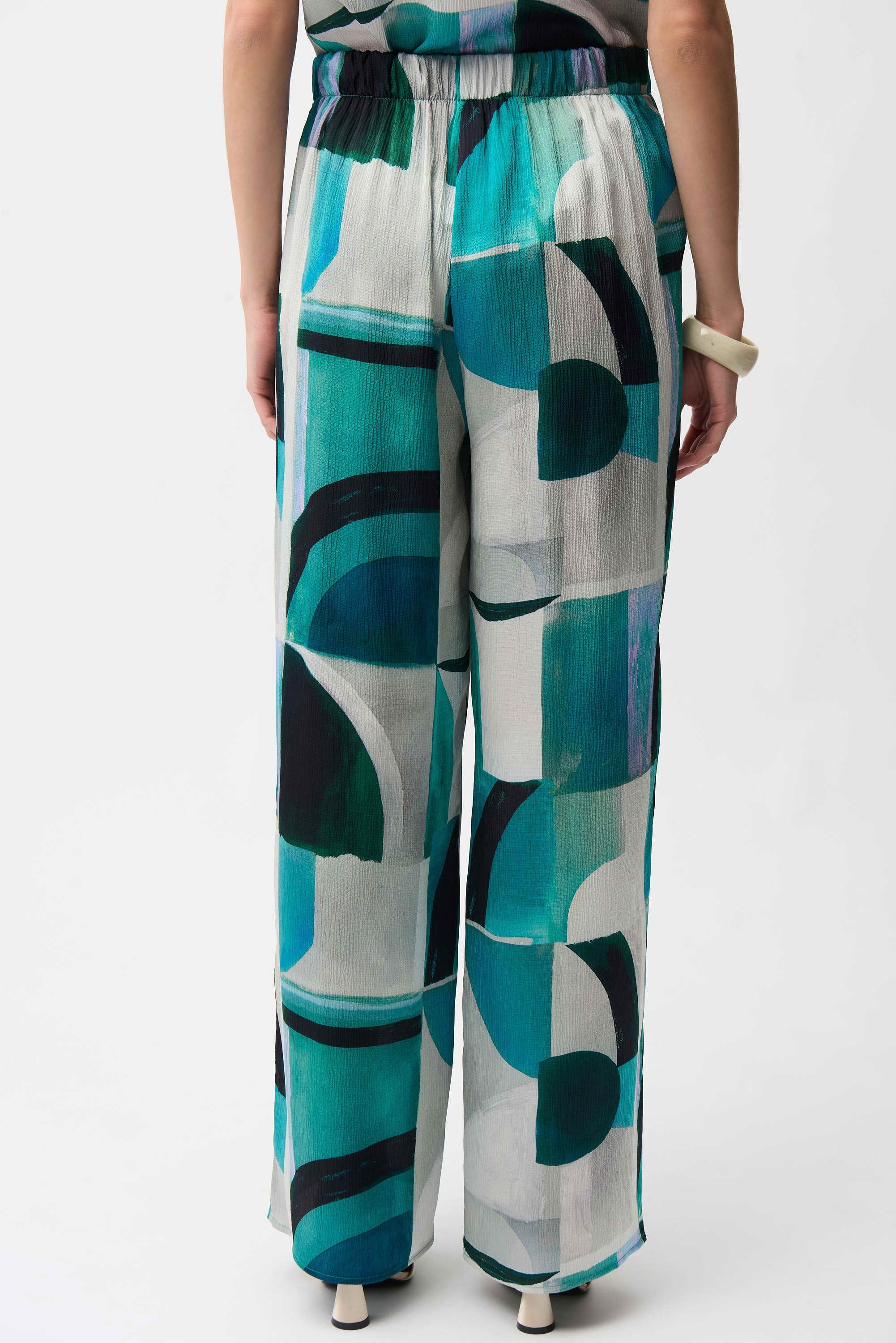 Textured Satin Geometric Print Wide Leg Pull-On Pants