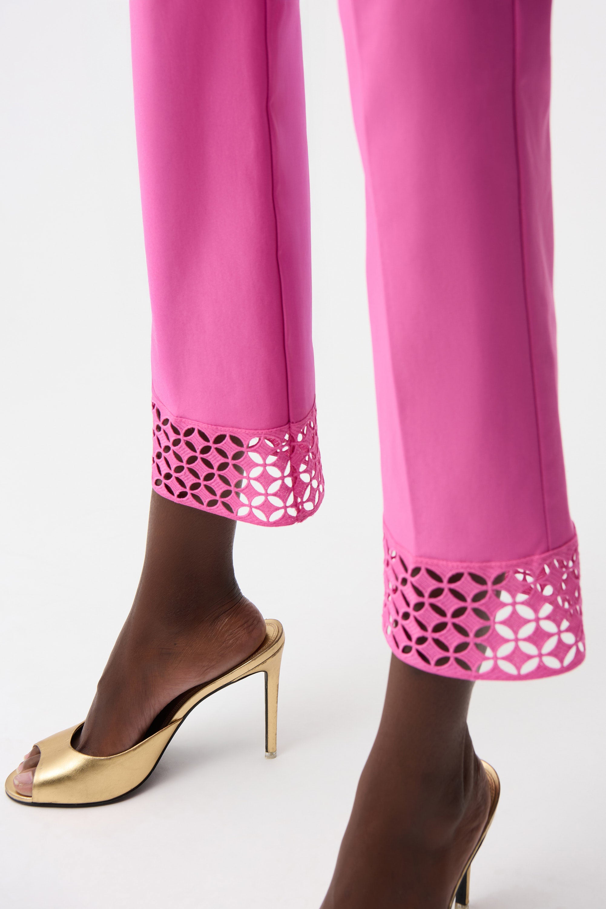 Guipure Hem Contour Pants