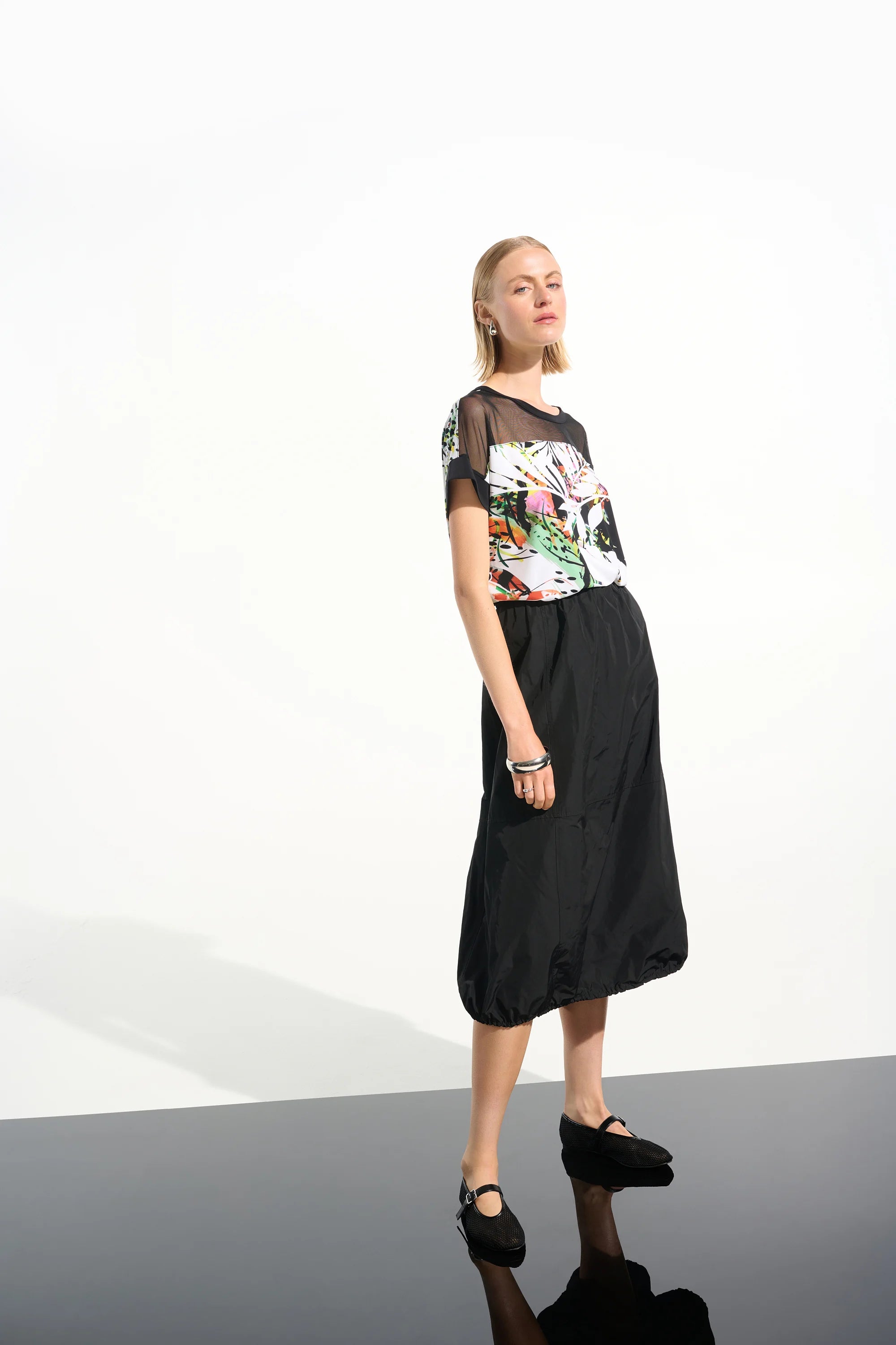 Memory Balloon Skirt With Elastic Waisband