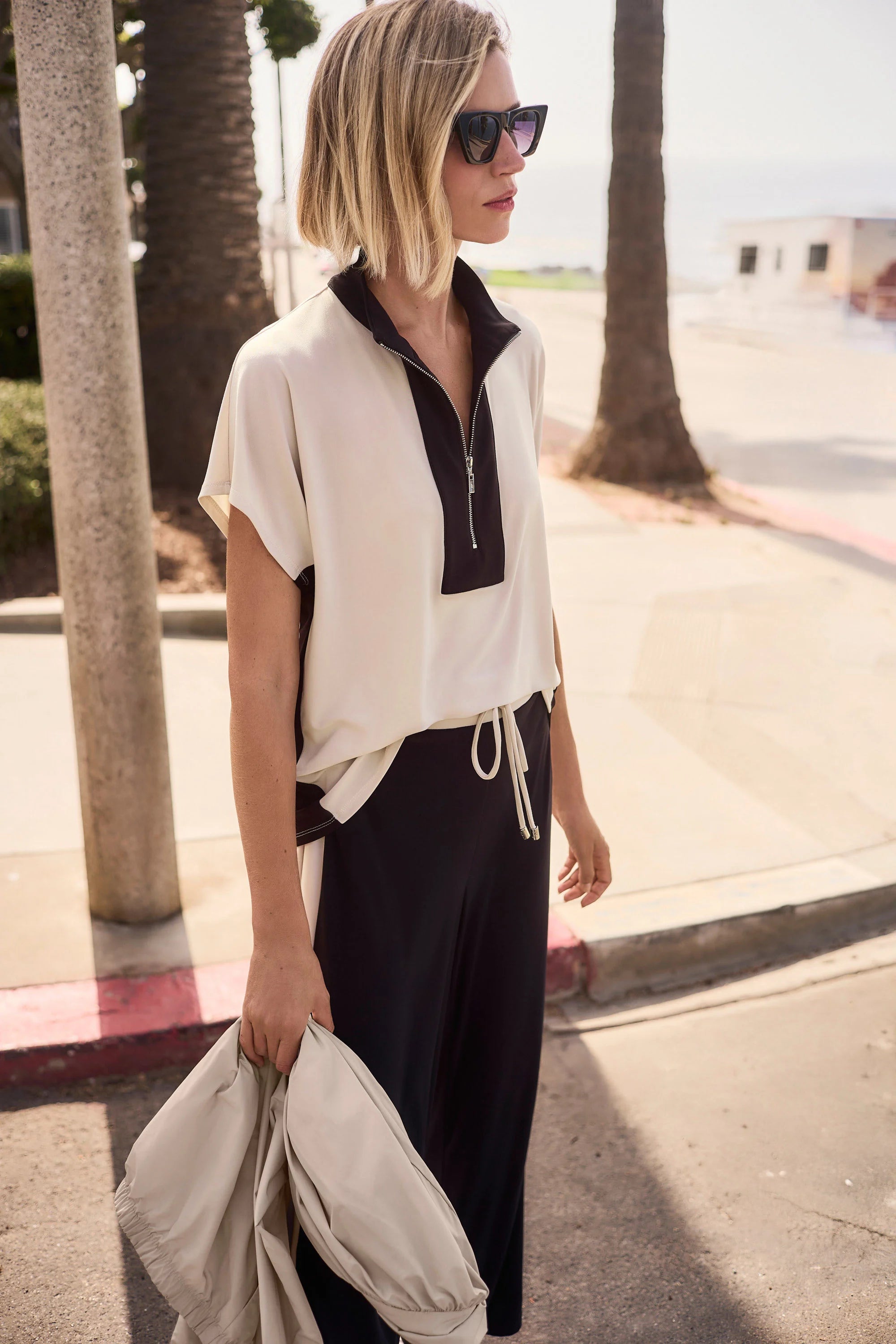 Silky Knit Color Block Straight Top With Zipped Collar