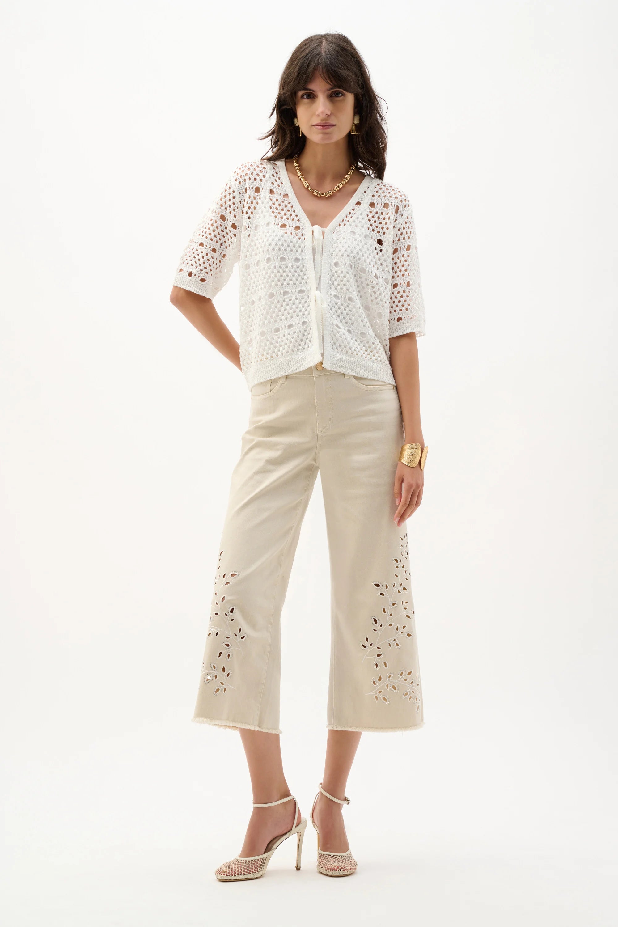 Eyelet Embroidery Crop Jeans