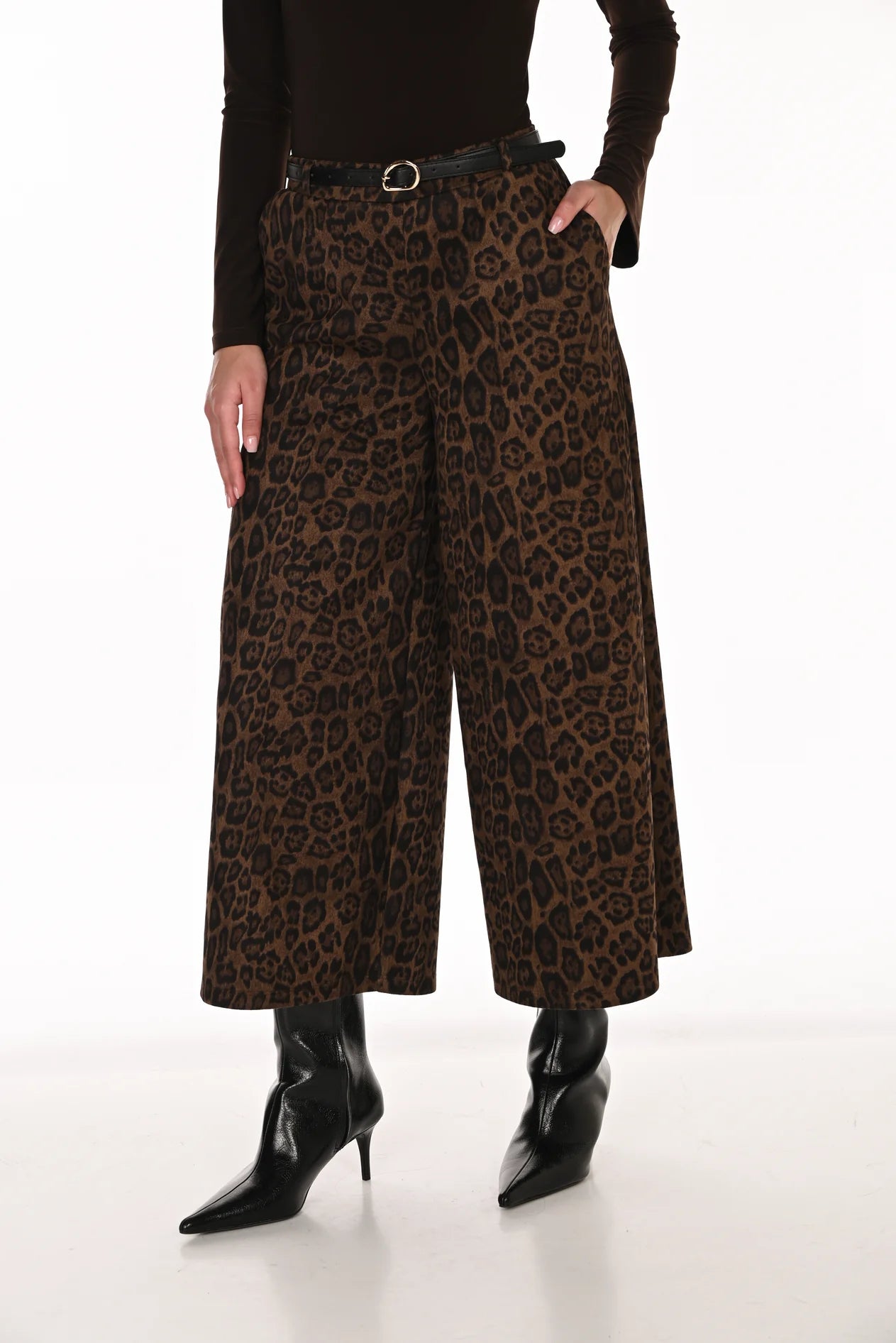 Frank Lyman Leopard Pant - Style 263188