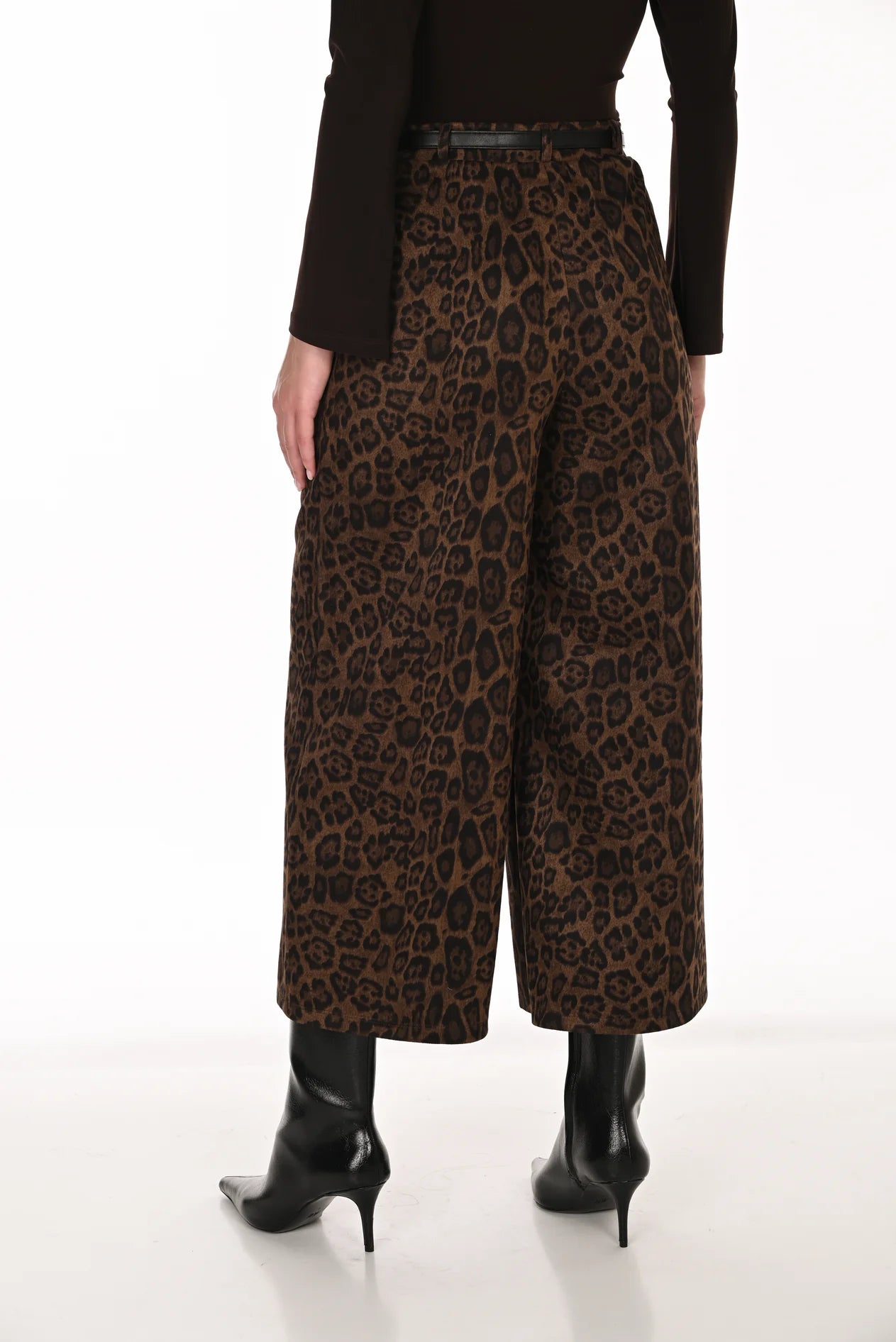 Frank Lyman Leopard Pant - Style 263188