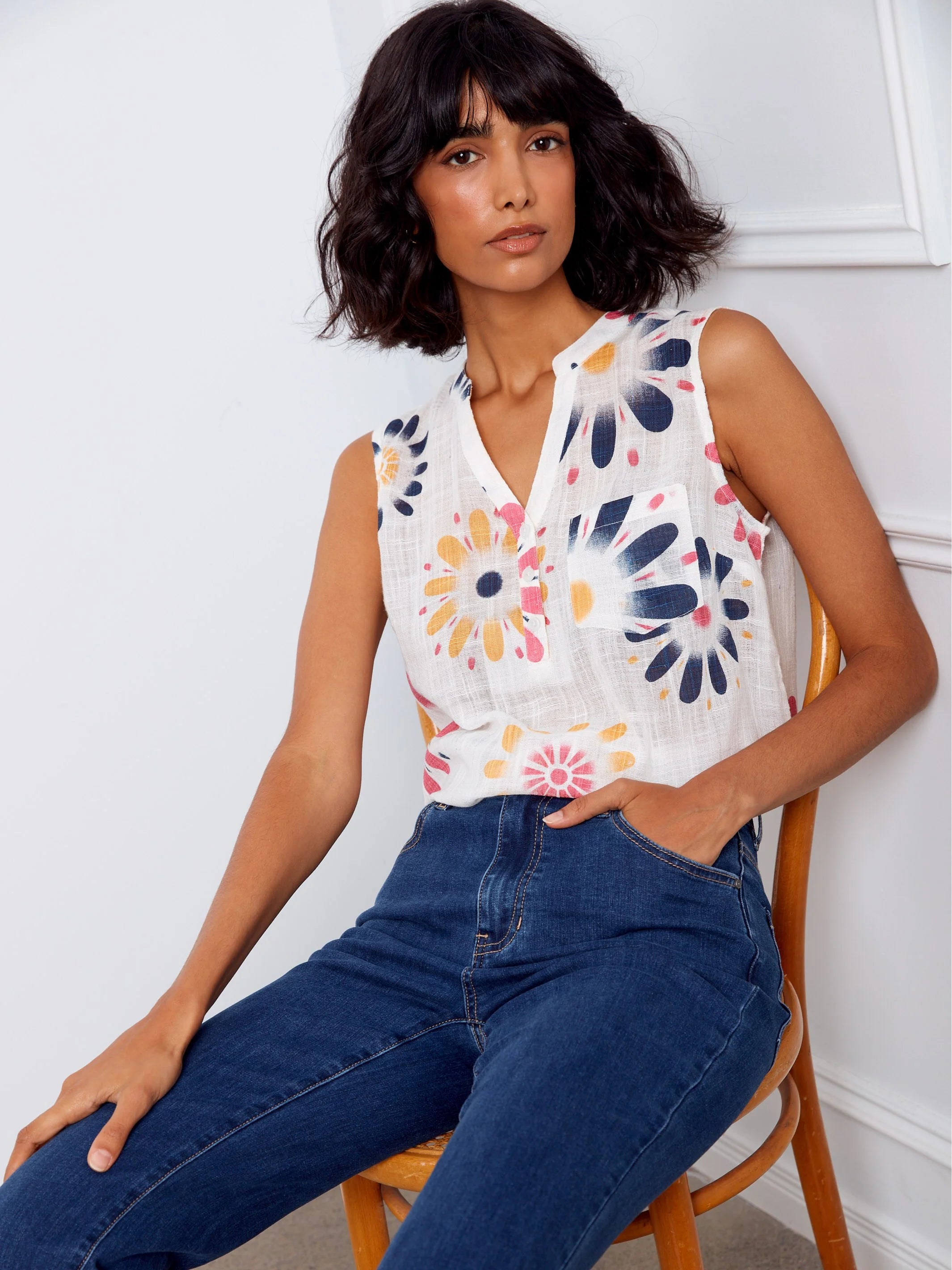 Printed Gauze Sleeveless Blouse